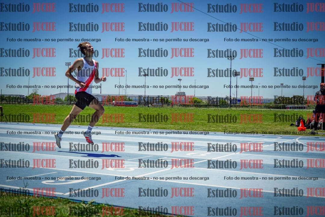 Fotos de los 400 m con vallas de varones