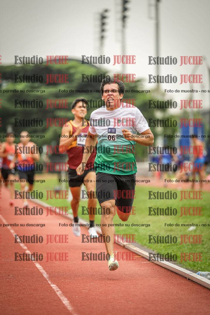 Fotos de los 800 m llanos de varones