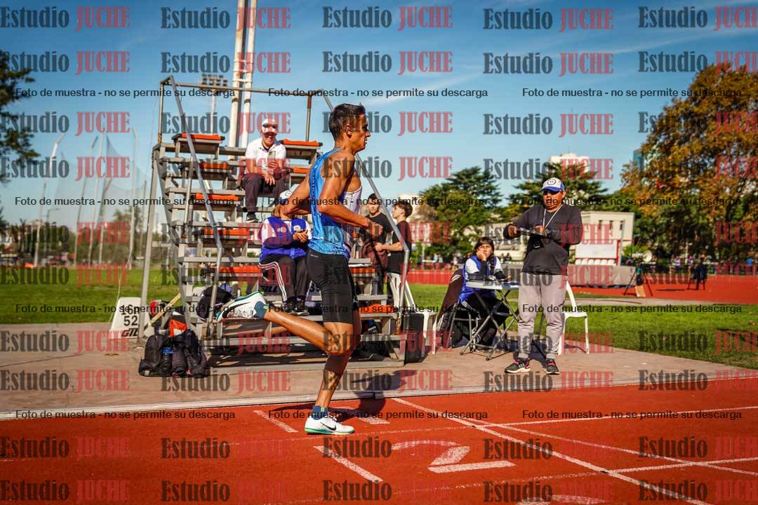 Fotos de los 800 m llanos de varones