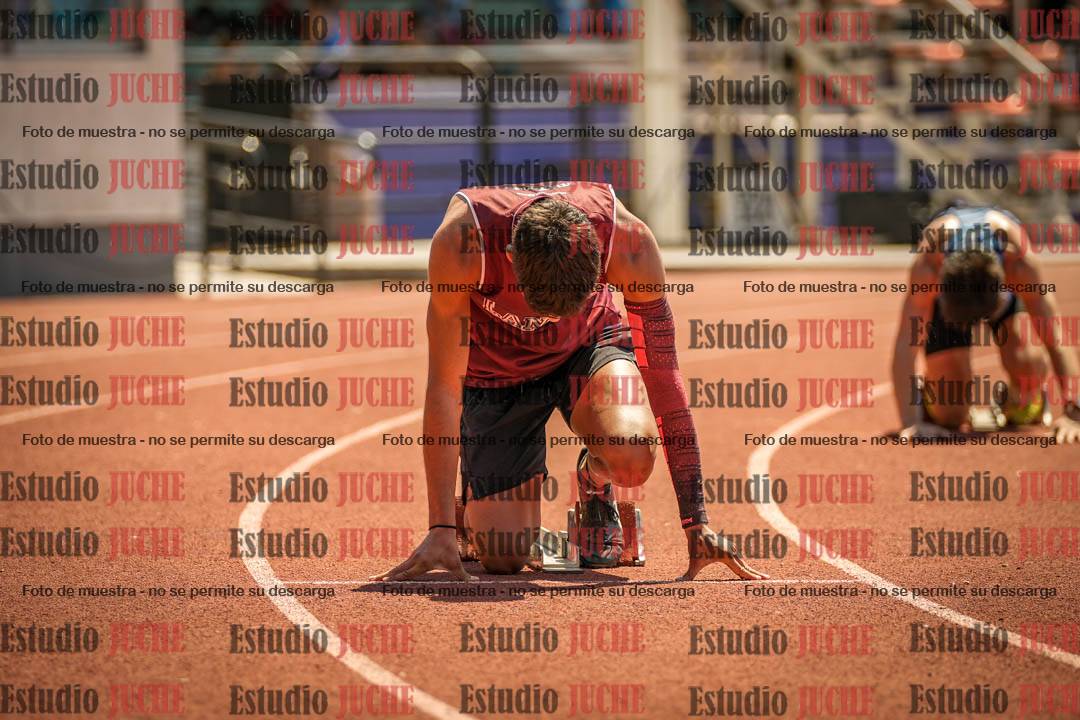 Fotos de los 400 m con vallas de varones