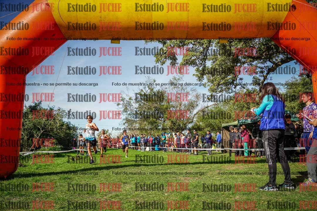 Fotos de la llegada del cross de 3000 m