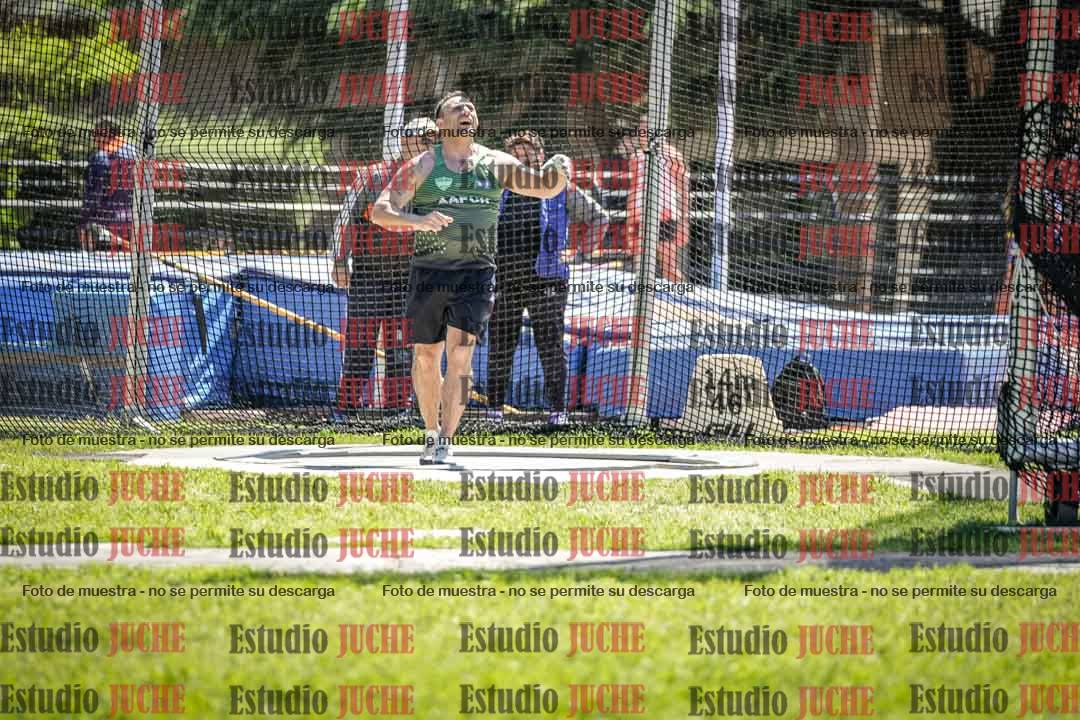 Fotos del lanzamiento de martillo de varones