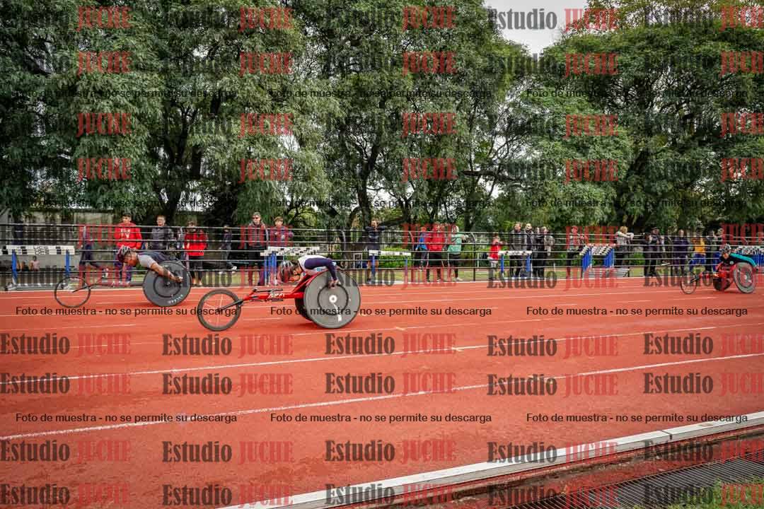Fotos de los 100 m llanos de varones