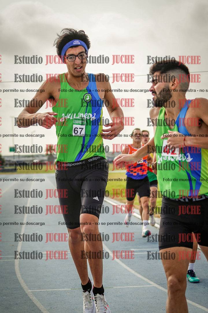 Fotos de los 800 m llanos de varones