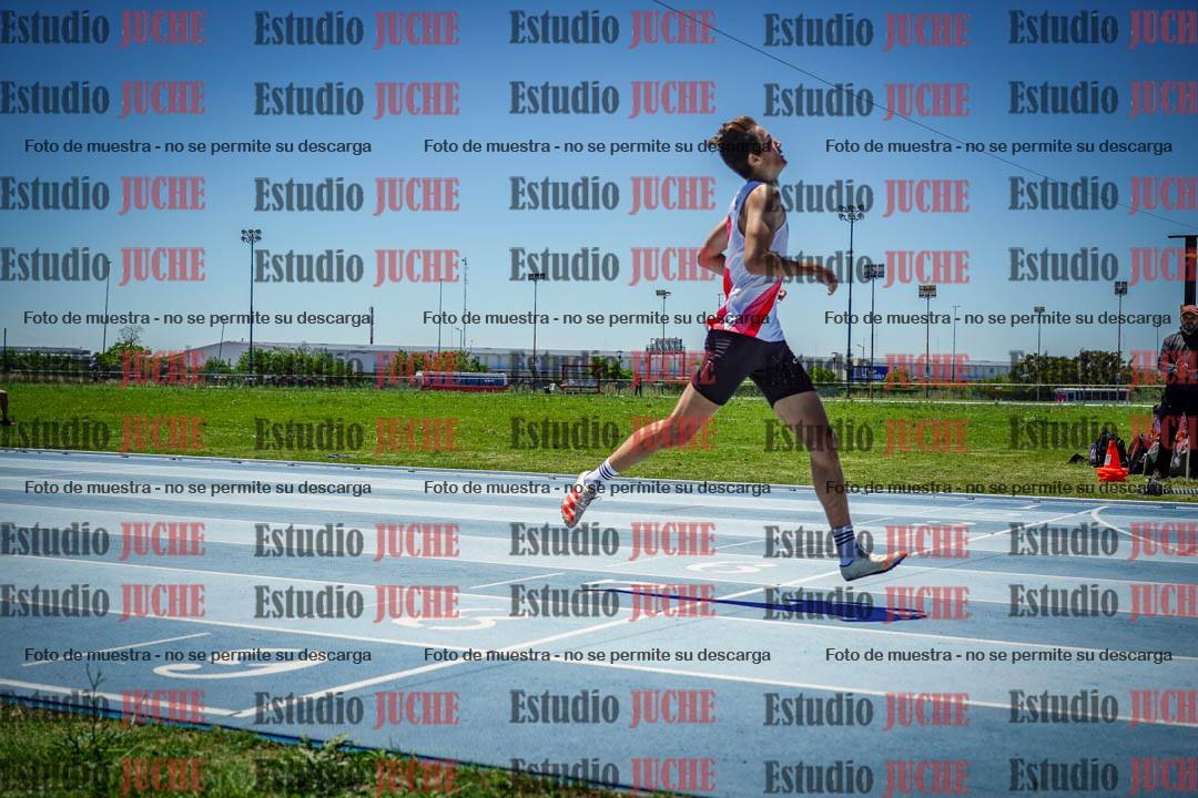 Fotos de los 400 m con vallas de varones