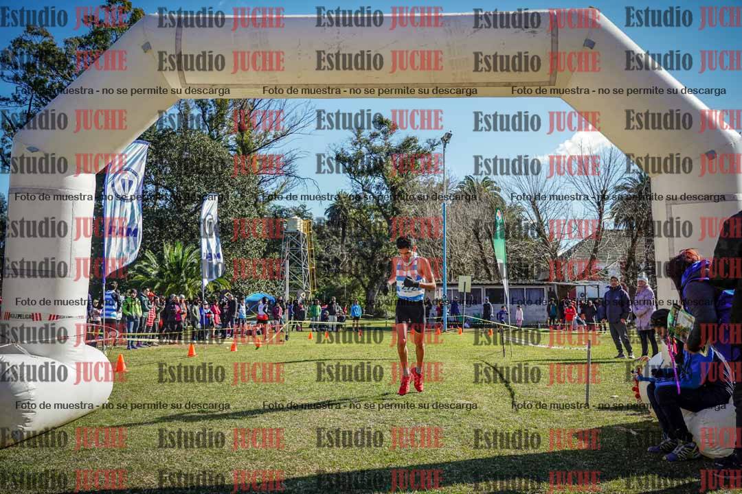Fotos de la llegada del cross de 3000 m