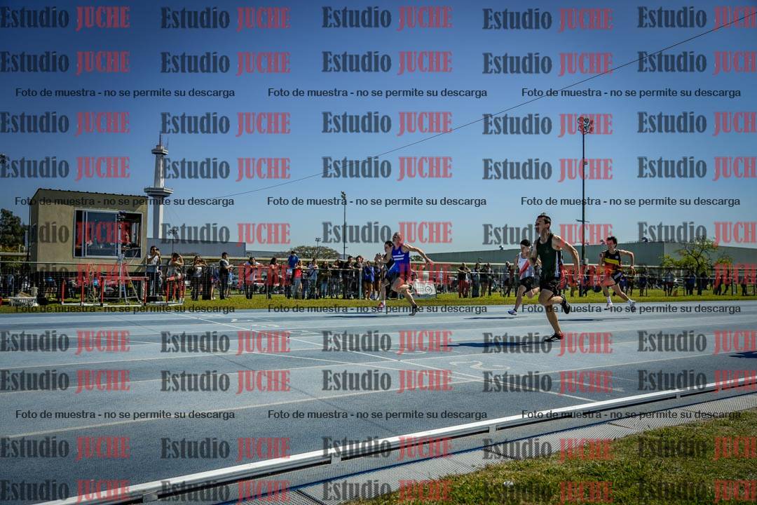 Fotos de los 100 m llanos de varones