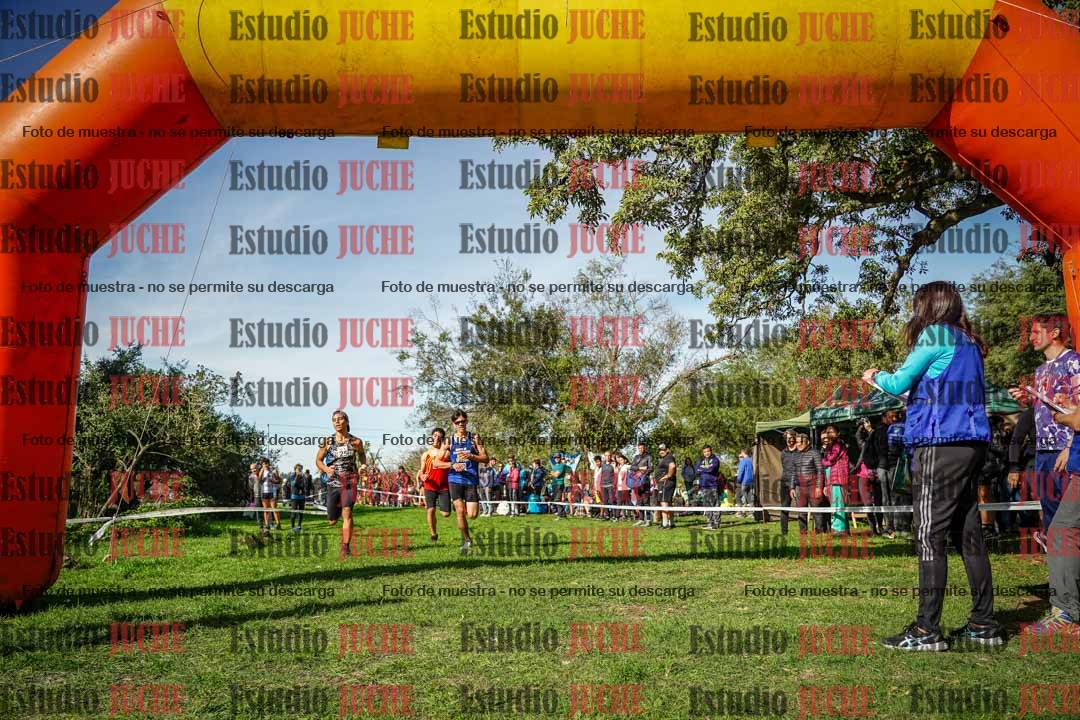 Fotos de la llegada del cross de 3000 m