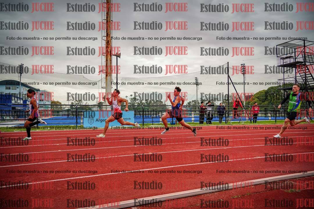 Fotos de los 200 m llanos de varones
