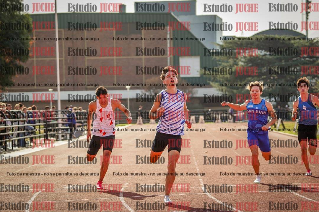 Fotos de los 200 m llanos de varones