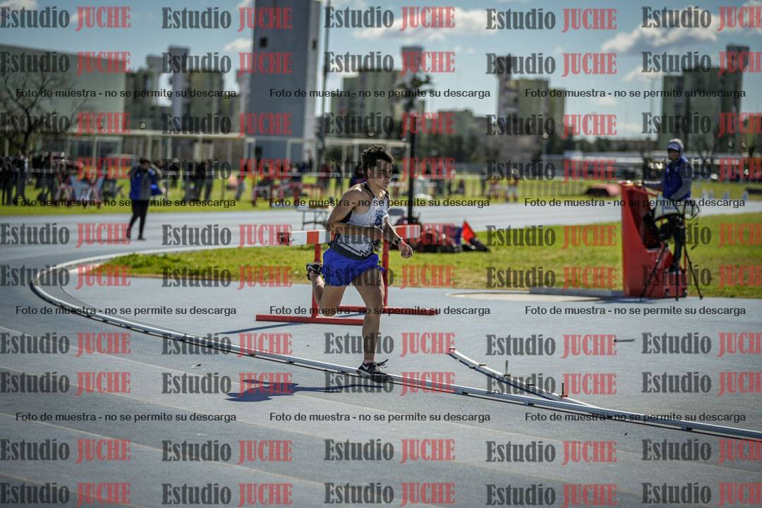Fotos de los 800 m llanos de varones