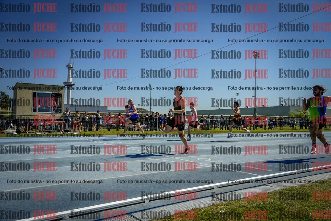 Fotos de los 100 m llanos de varones