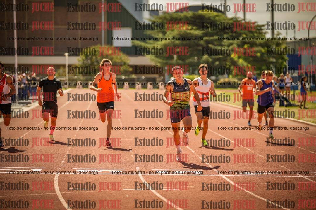 Fotos de los 400 m llanos de varones