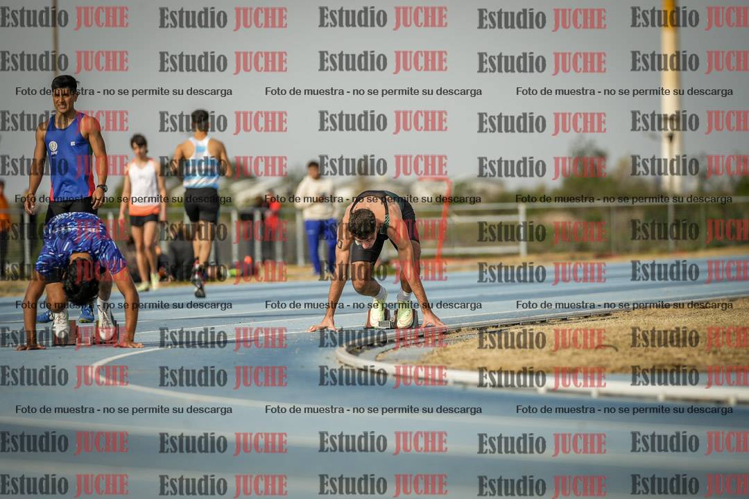 Fotos de los 200 m llanos de varones