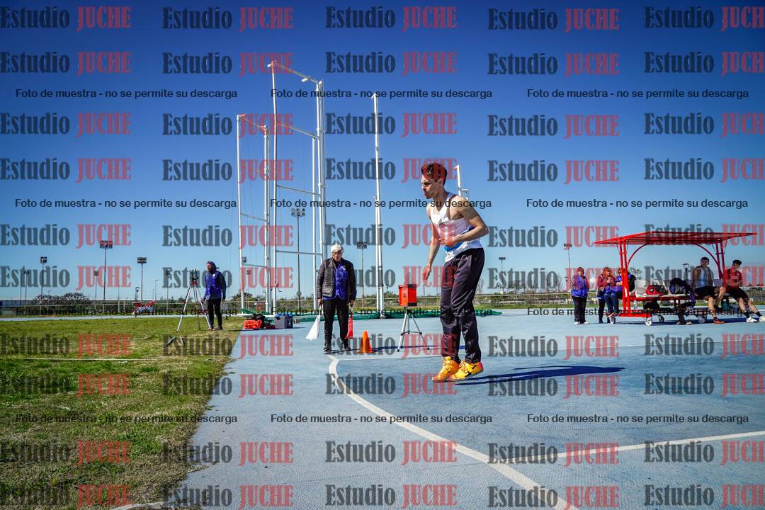 Fotos del lanzamiento de jabalina de varones