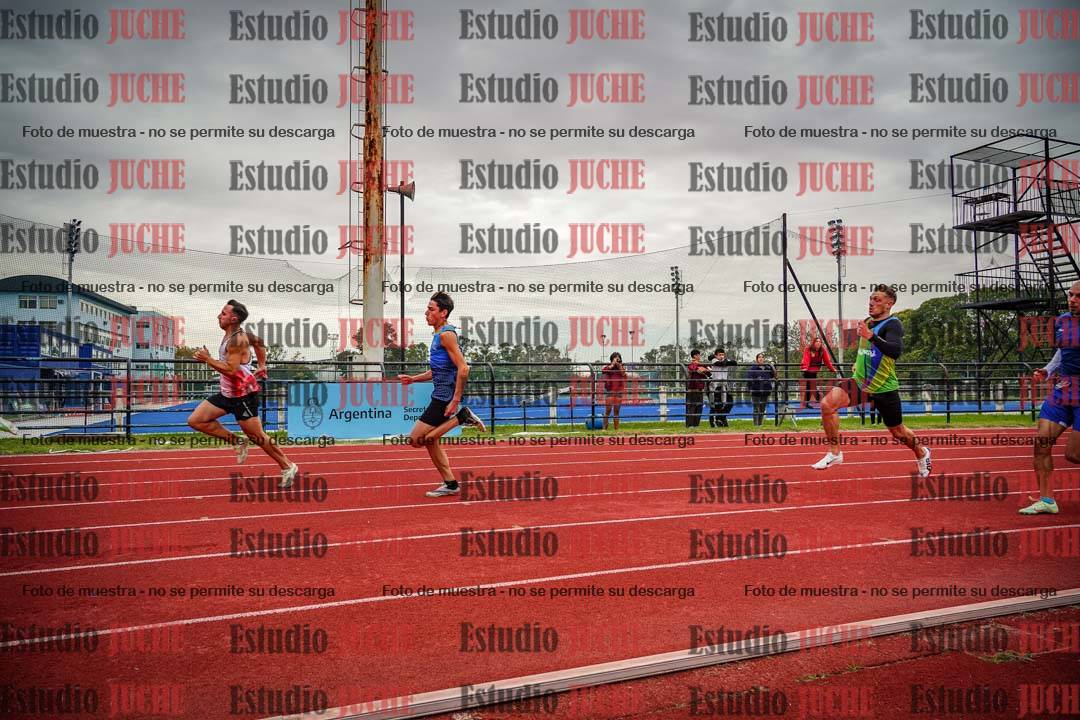 Fotos de los 200 m llanos de varones