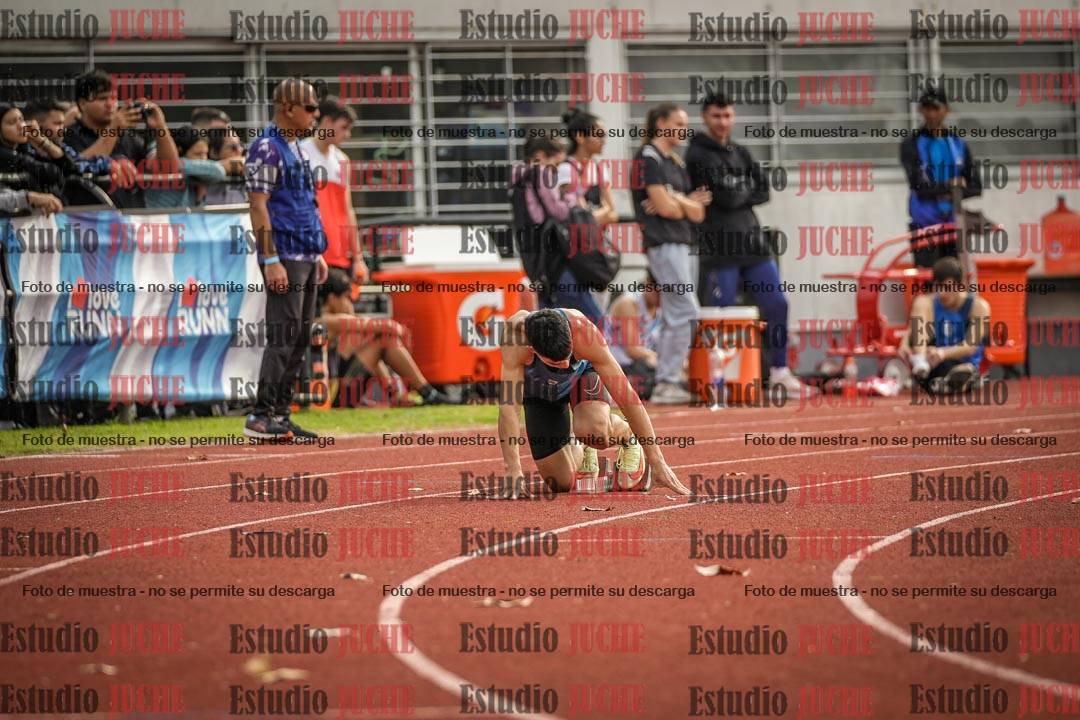 Fotos de los 400 m llanos de varones