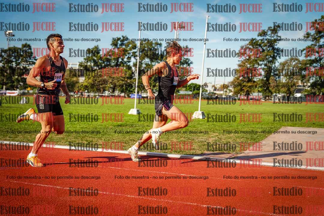 Fotos de los 800 m llanos de varones
