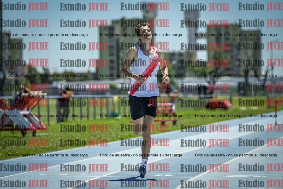 Fotos de los 400 m con vallas de varones