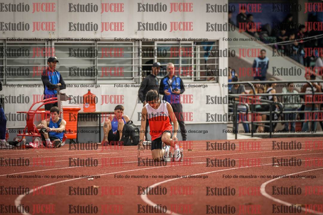 Fotos de los 400 m llanos de varones