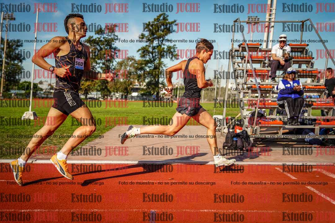 Fotos de los 800 m llanos de varones