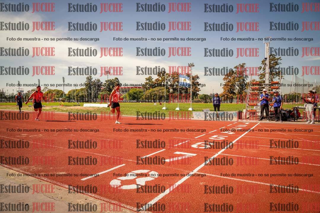 Fotos de los 100 m llanos de varones