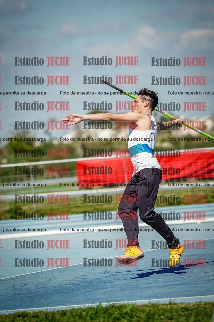 Fotos del lanzamiento de jabalina de varones