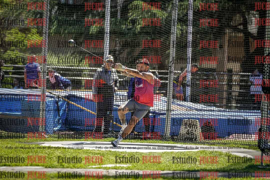 Fotos del lanzamiento de martillo de varones