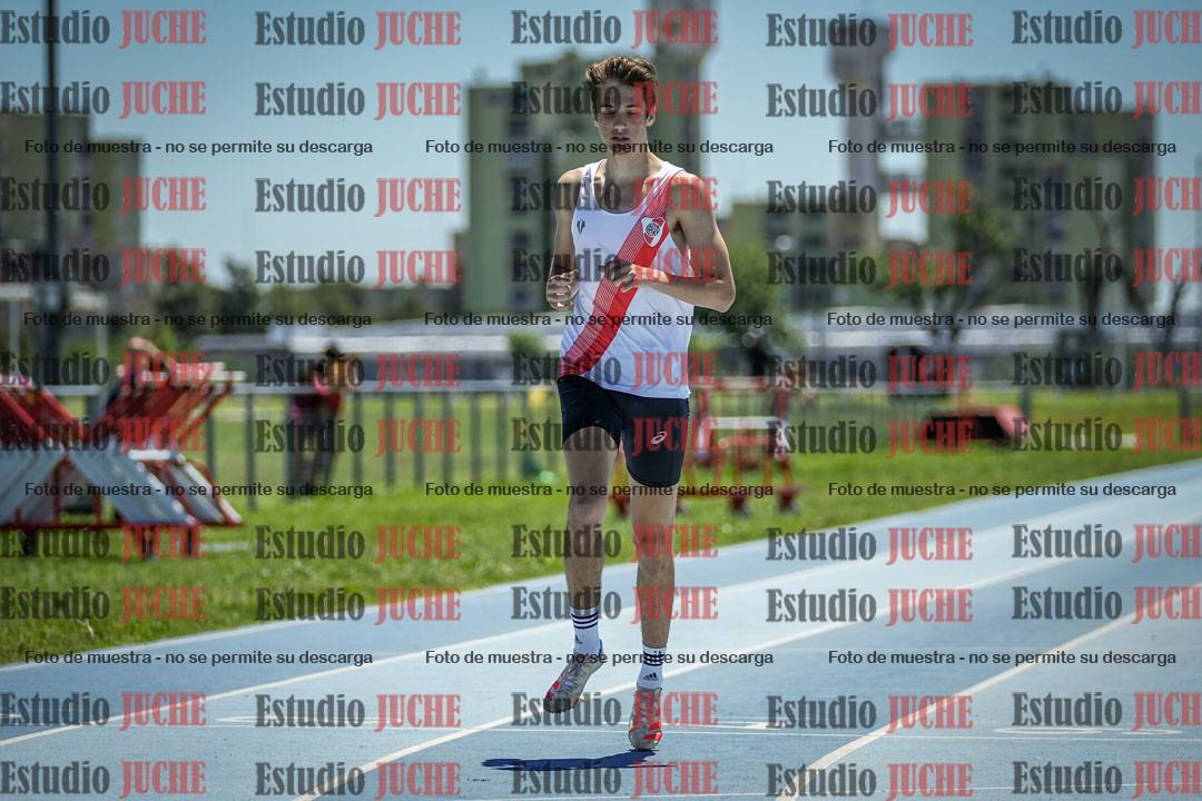 Fotos de los 400 m con vallas de varones
