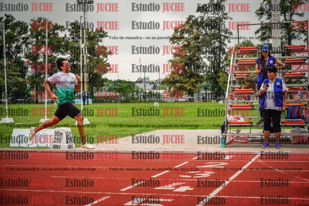Fotos de los 800 m llanos de varones