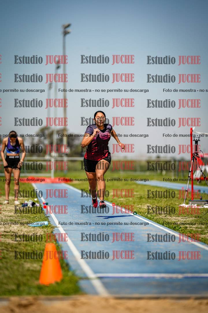 Fotos del salto en largo de mujeres - heptatlón 5
