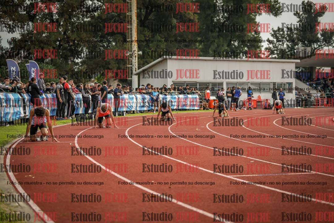 Fotos de los 400 m llanos de varones