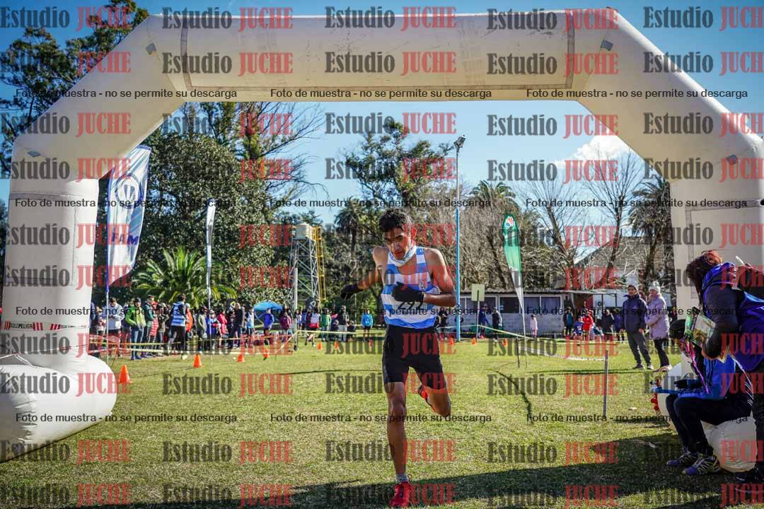 Fotos de la llegada del cross de 3000 m