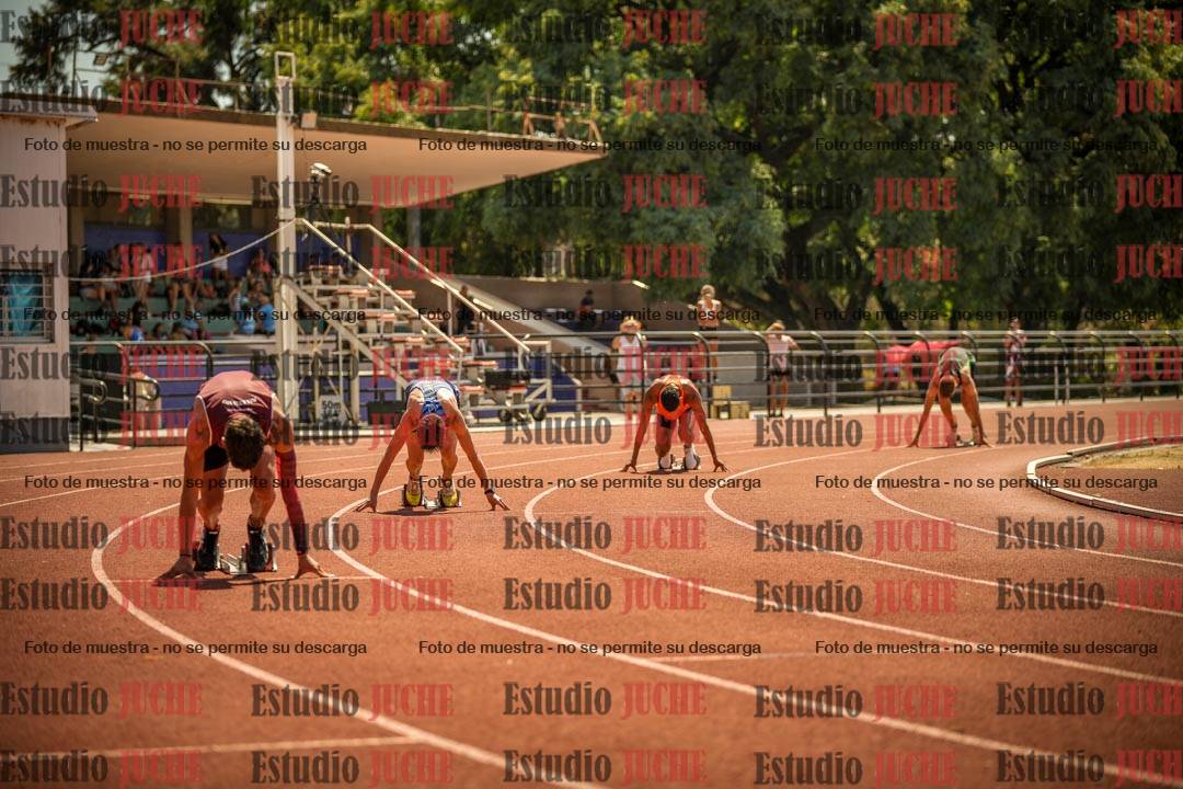 Fotos de los 400 m con vallas de varones