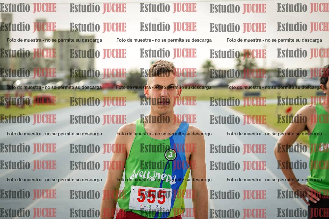 Fotos de los 800 m llanos de varones