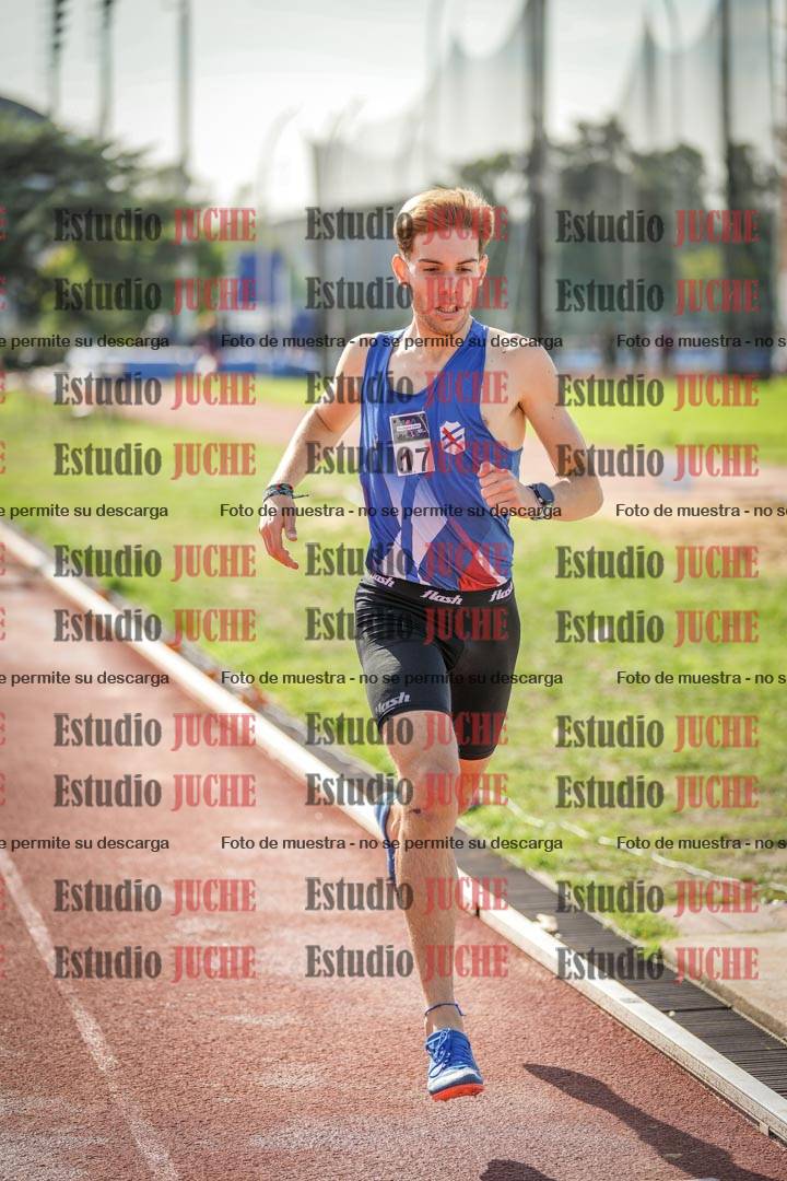 Fotos de los 800 m llanos de varones