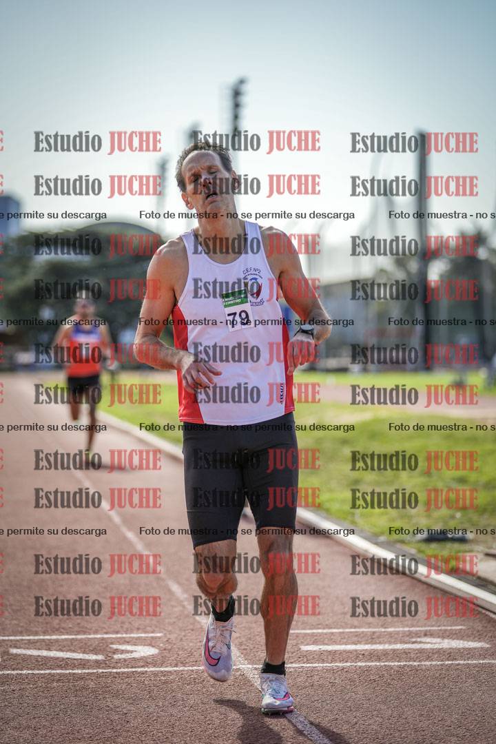 Fotos de los 800 m llanos de varones