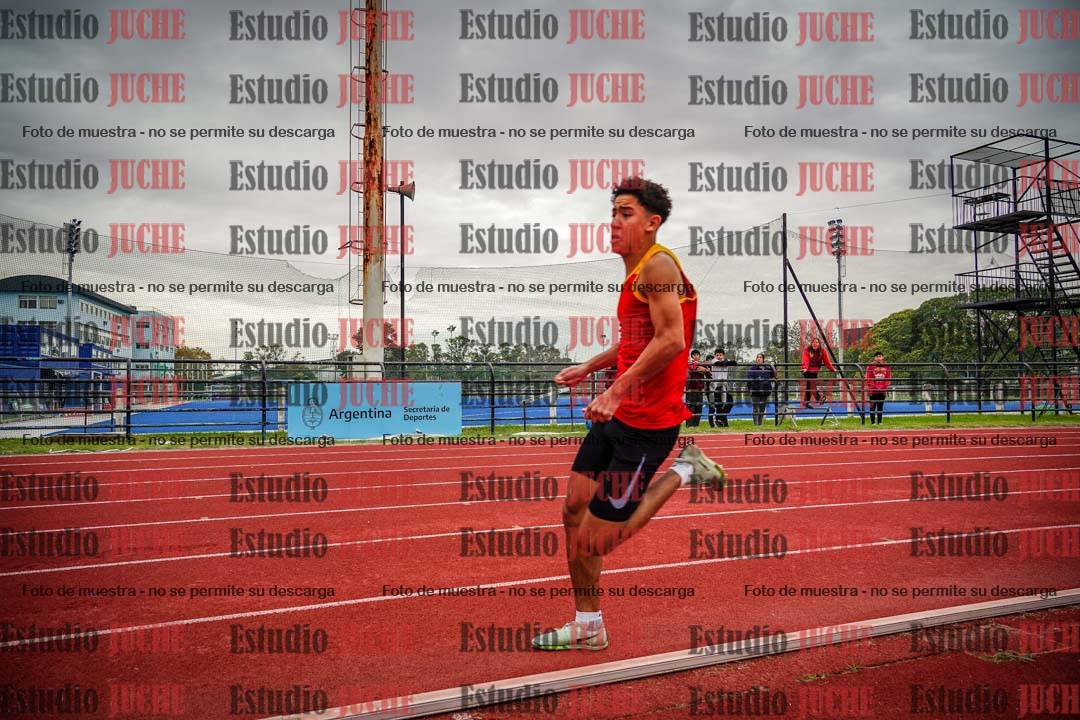 Fotos de los 200 m llanos de varones