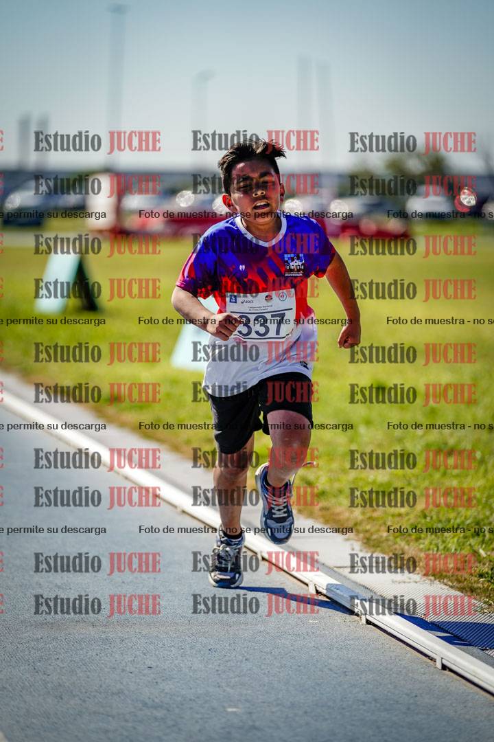 Fotos de los 1000 m llanos de varones