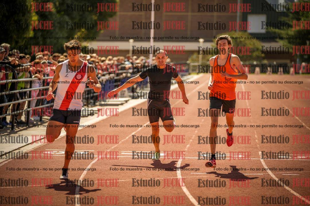 Fotos de los 400 m llanos de varones