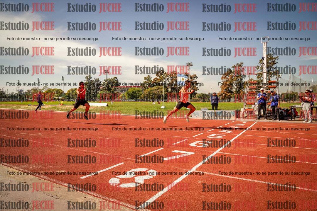 Fotos de los 100 m llanos de varones