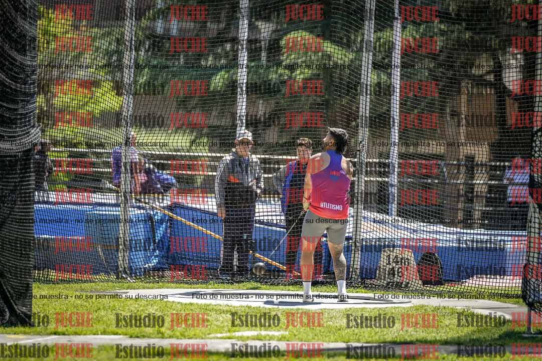 Fotos del lanzamiento de martillo de varones