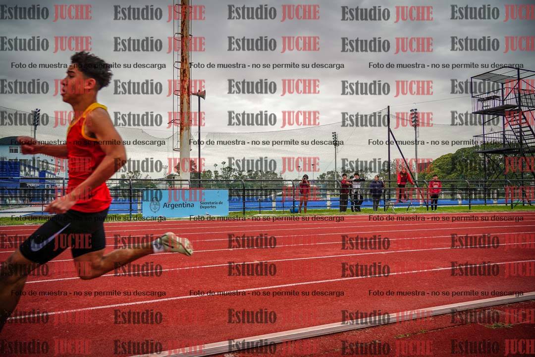 Fotos de los 200 m llanos de varones