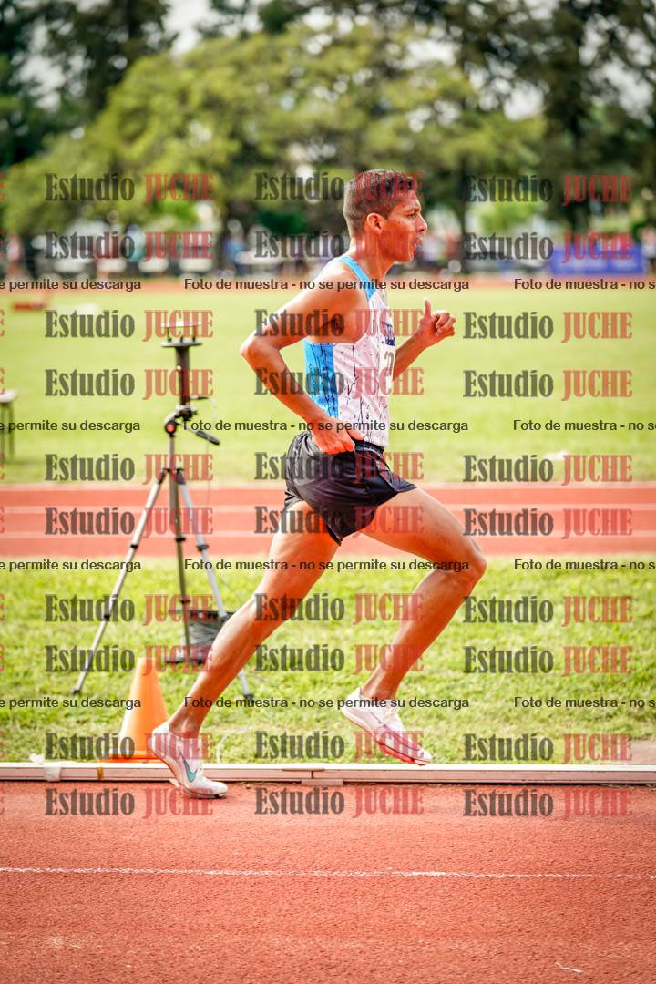 Fotos de los 3000 m llanos de varones