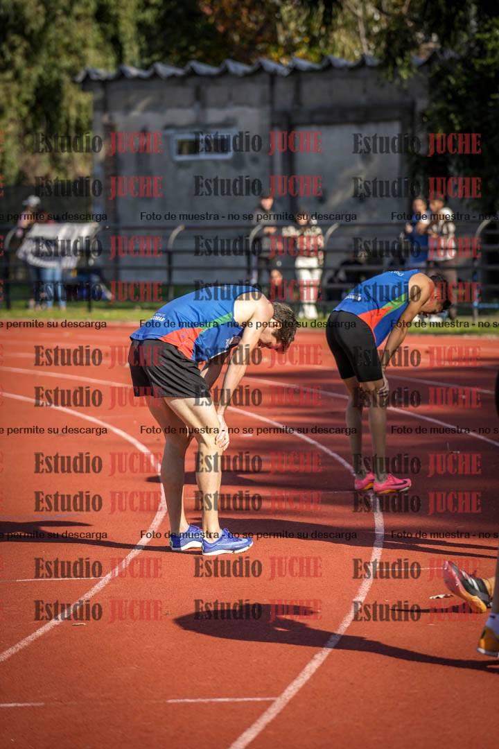 Fotos de los 800 m llanos de varones