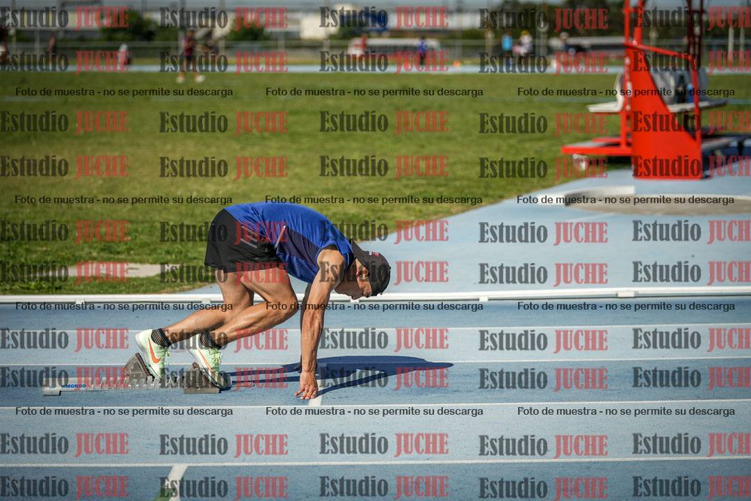 Fotos de los 400 m llanos de varones
