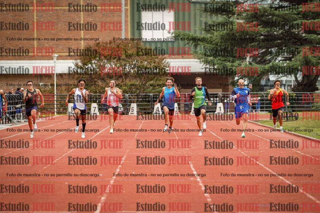 Fotos de los 200 m llanos de varones