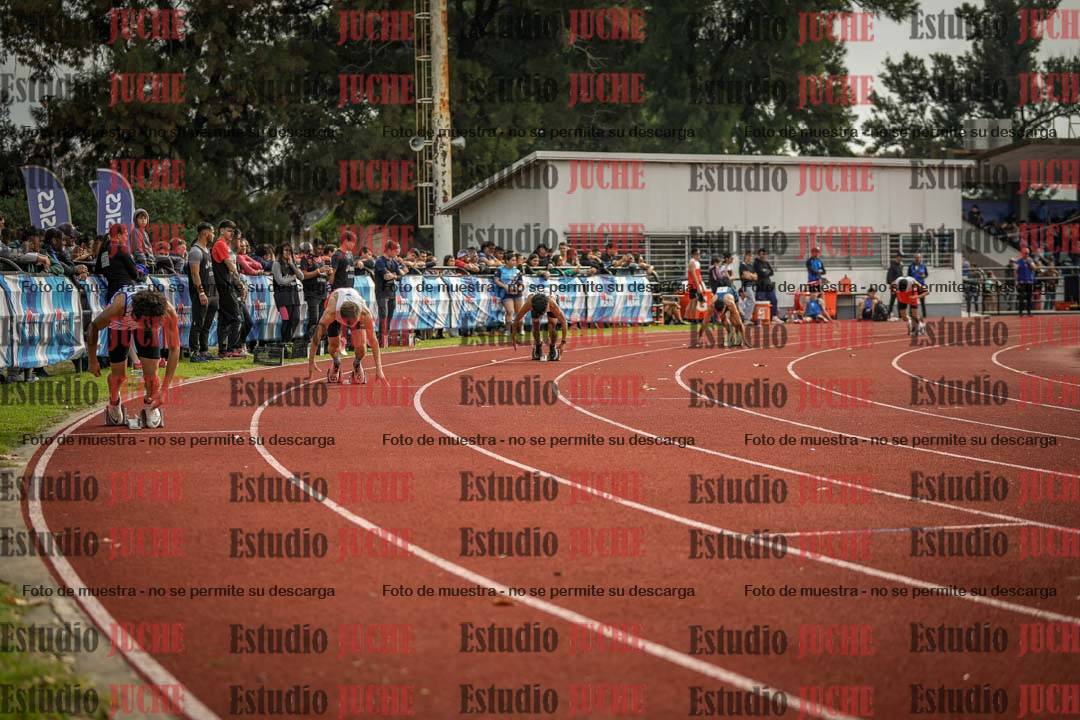 Fotos de los 400 m llanos de varones