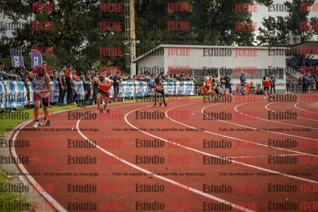 Fotos de los 400 m llanos de varones