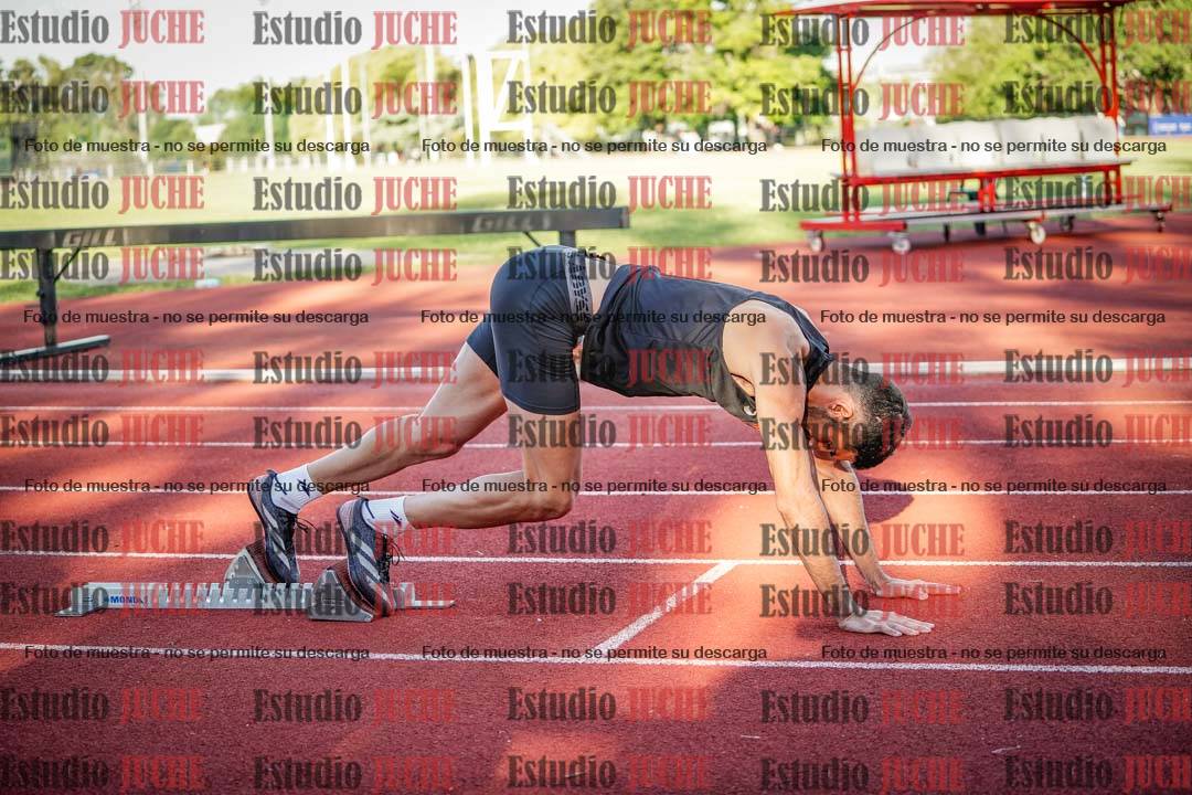 Fotos de los 400 m llanos de varones